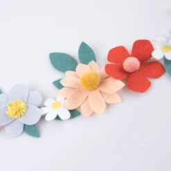 Meri-Meri Felt Flower Garland -Party Supply Discount Store media 218b94f8 aeba 418d b1b8 0f81d730e2b7
