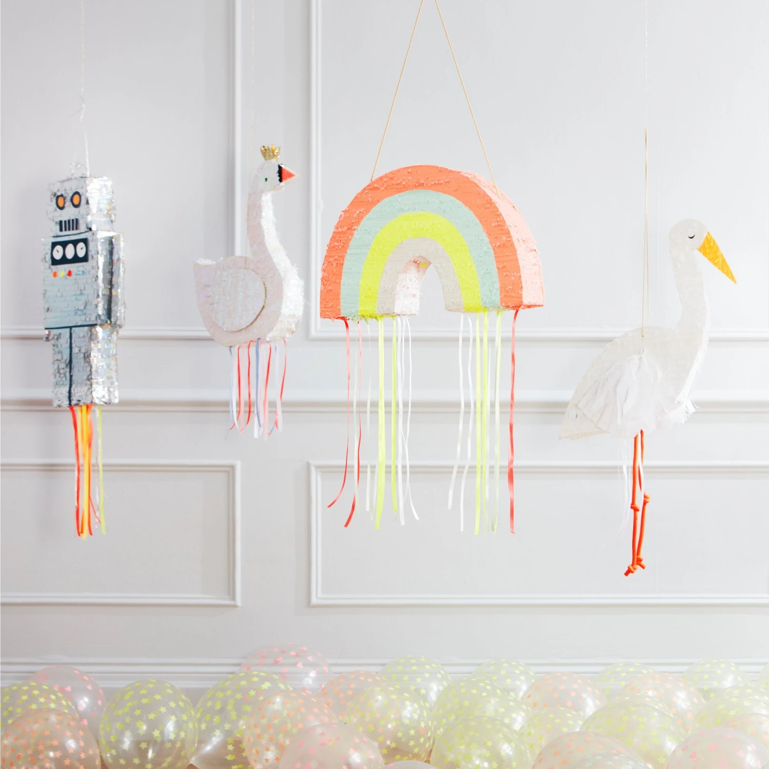 Meri-Meri Rainbow Party Piñata 7 Meri-Meri Rainbow Party Piñata - Image 7