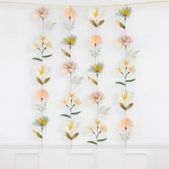 Meri-Meri Pastel Flower Wall -Party Supply Discount Store media 36496e63 7741 4822 9b51 89c14727968f