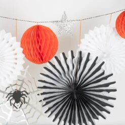 Meri-Meri Halloween Honeycomb Shapes Garland -Party Supply Discount Store media 526f0414 d1d4 41a3 9faf 1c6e1d114033