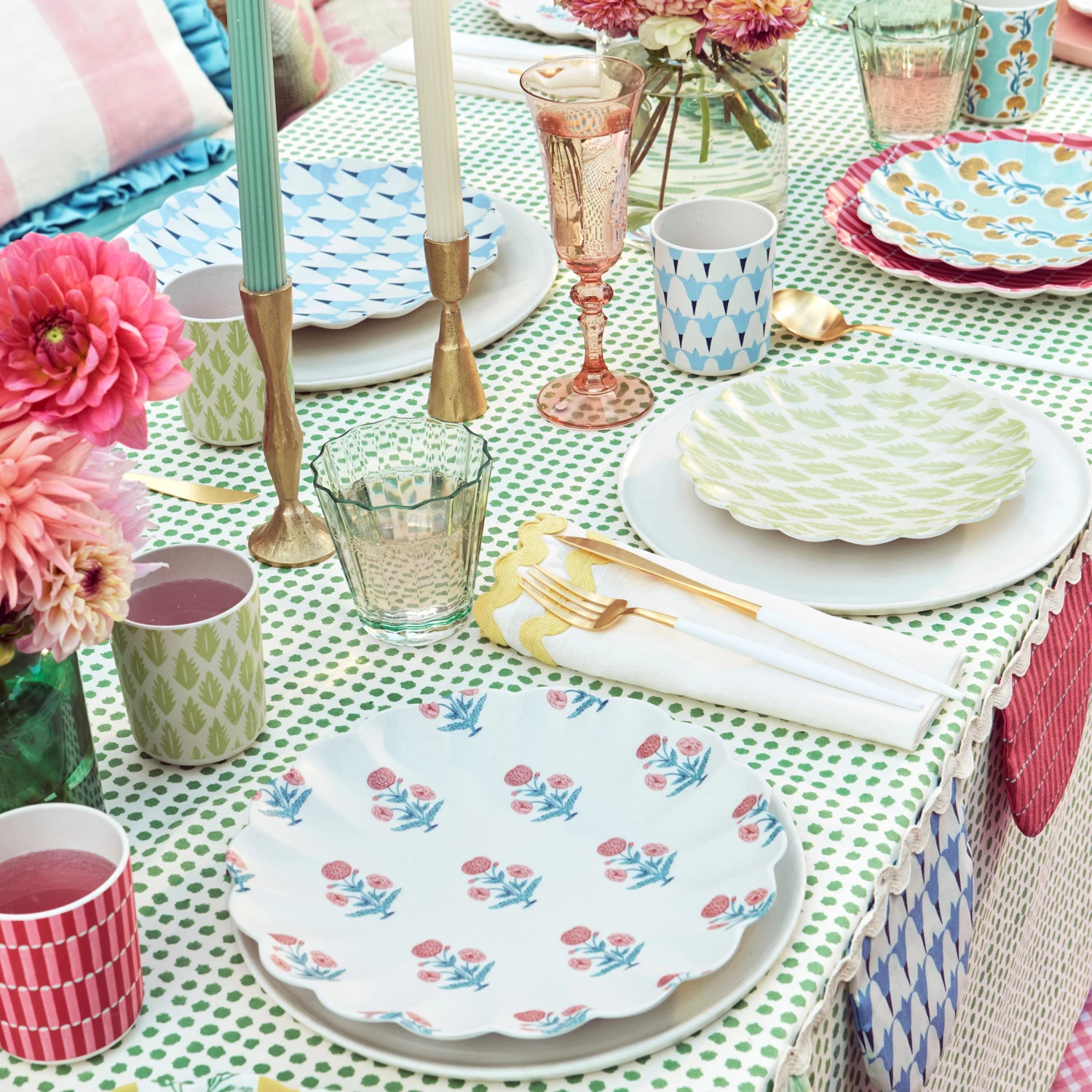 Meri-Meri Molly Mahon X Meri Meri Recycled Plastic Large Plates (x 6) 2 Meri-Meri Molly Mahon X Meri Meri Recycled Plastic Large Plates (x 6) - Image 2