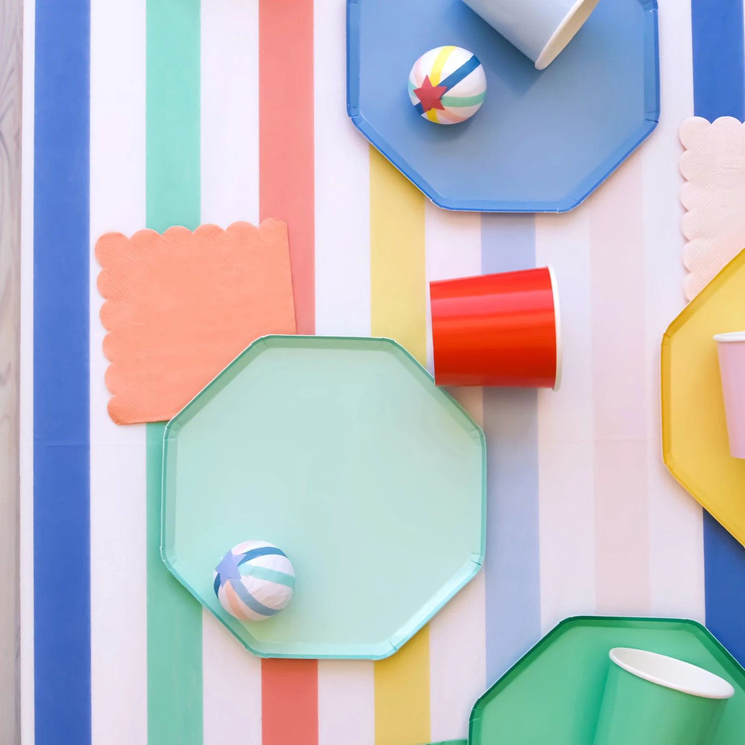 Meri-Meri Cornflower Blue Side Plates (x 8) 2 Meri-Meri Cornflower Blue Side Plates (x 8) - Image 2