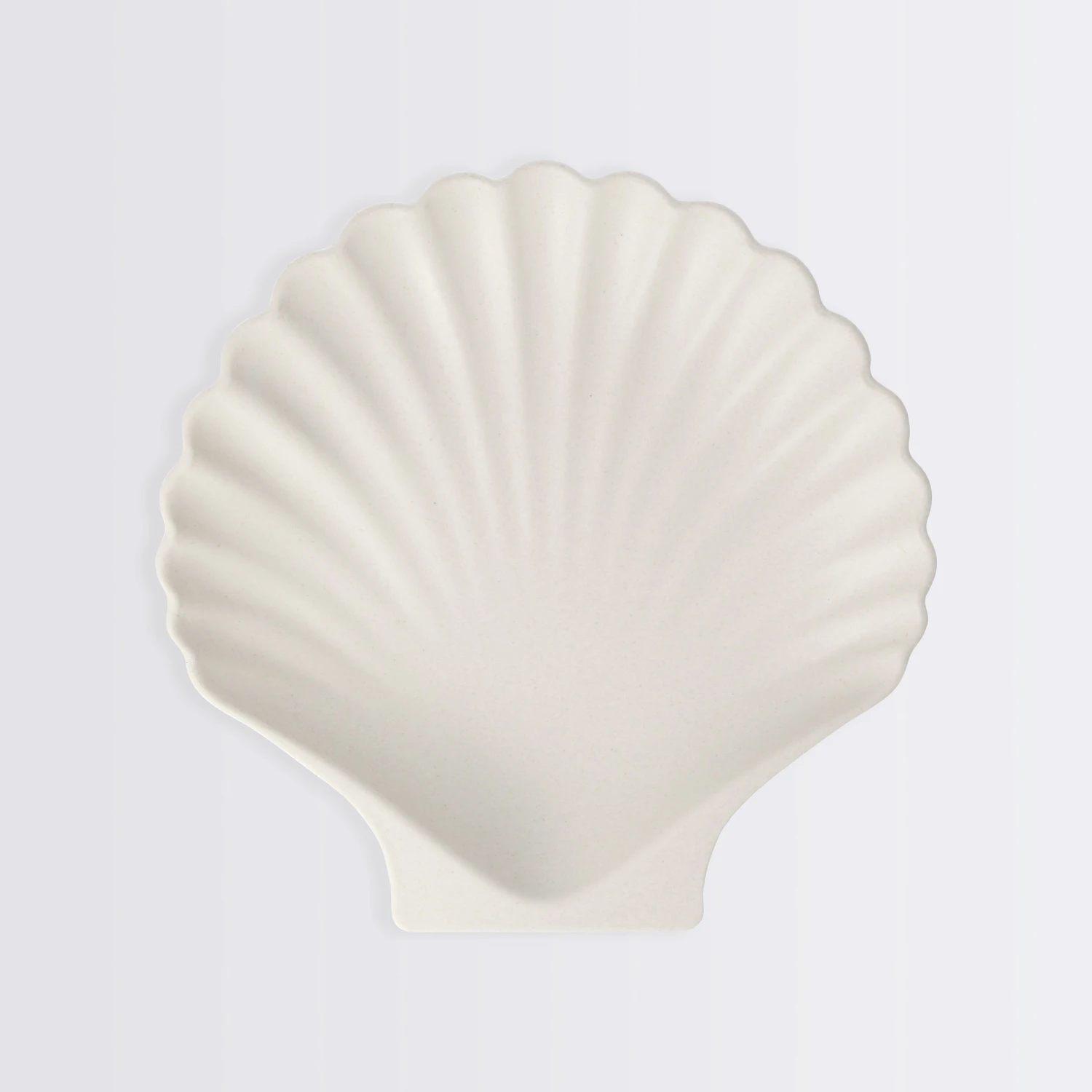 Meri-Meri Natural Reusable Bamboo Shell Plates (x 6) 1 Meri-Meri Natural Reusable Bamboo Shell Plates (x 6)