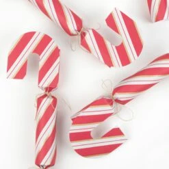 Meri-Meri Candy Cane Shape Crackers (x 6) -Party Supply Discount Store media a65cea29 3344 4c97 8a51 3c822bf8c566