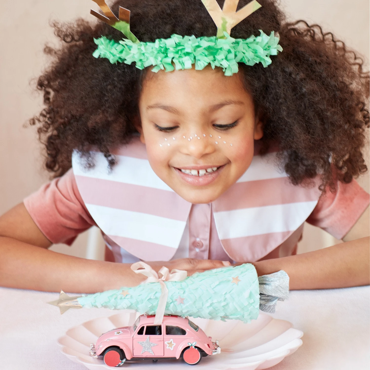 Meri-Meri Christmas Tree Crackers (x 6) 9 Meri-Meri Christmas Tree Crackers (x 6) - Image 9