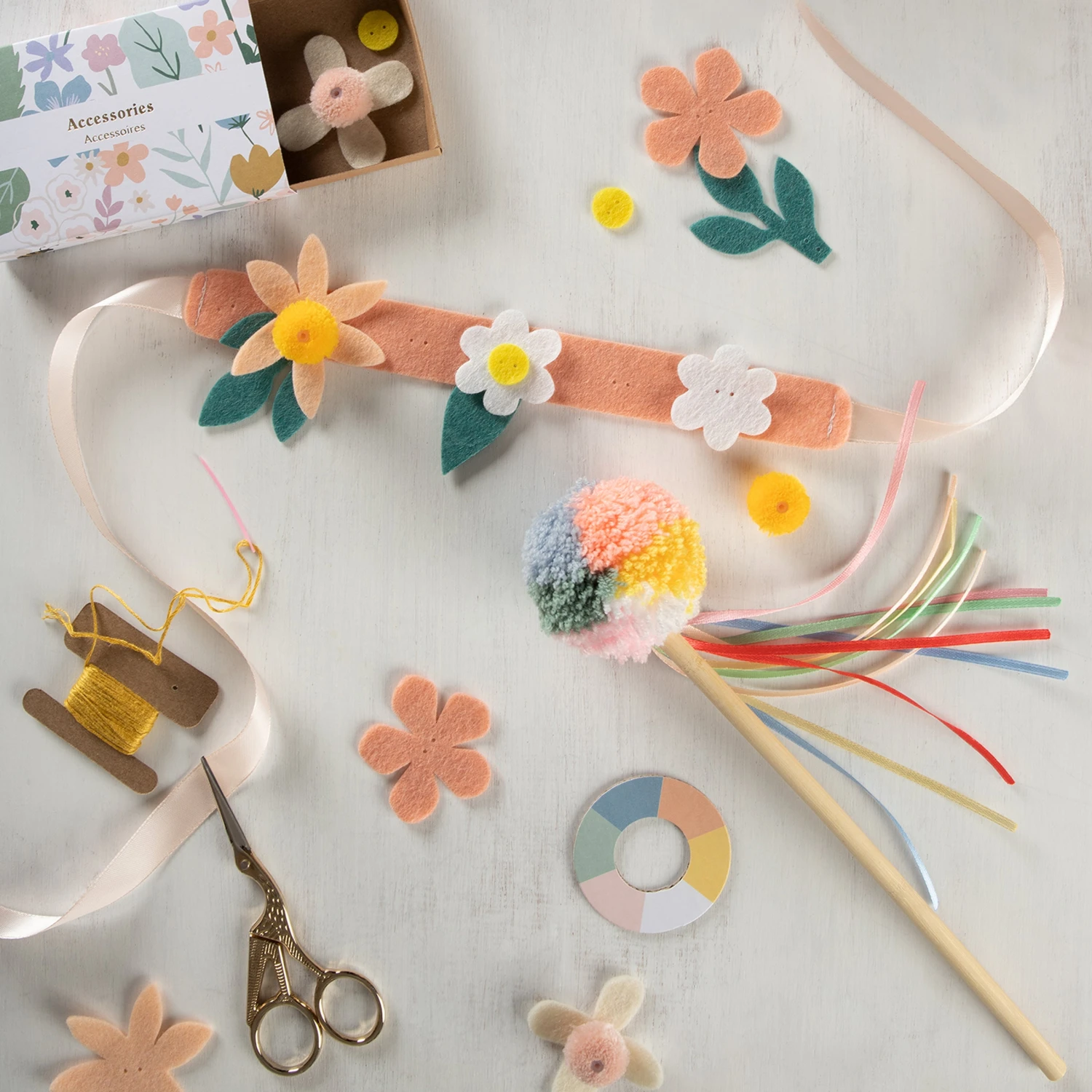 Meri-Meri Flower Crown Craft Kit 3 Meri-Meri Flower Crown Craft Kit - Image 3
