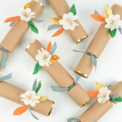 Meri-Meri Fall Flower Crackers (x 6) -Party Supply Discount Store media d18c98c4 307d 4b6f 83a5 e4dba7f4603b