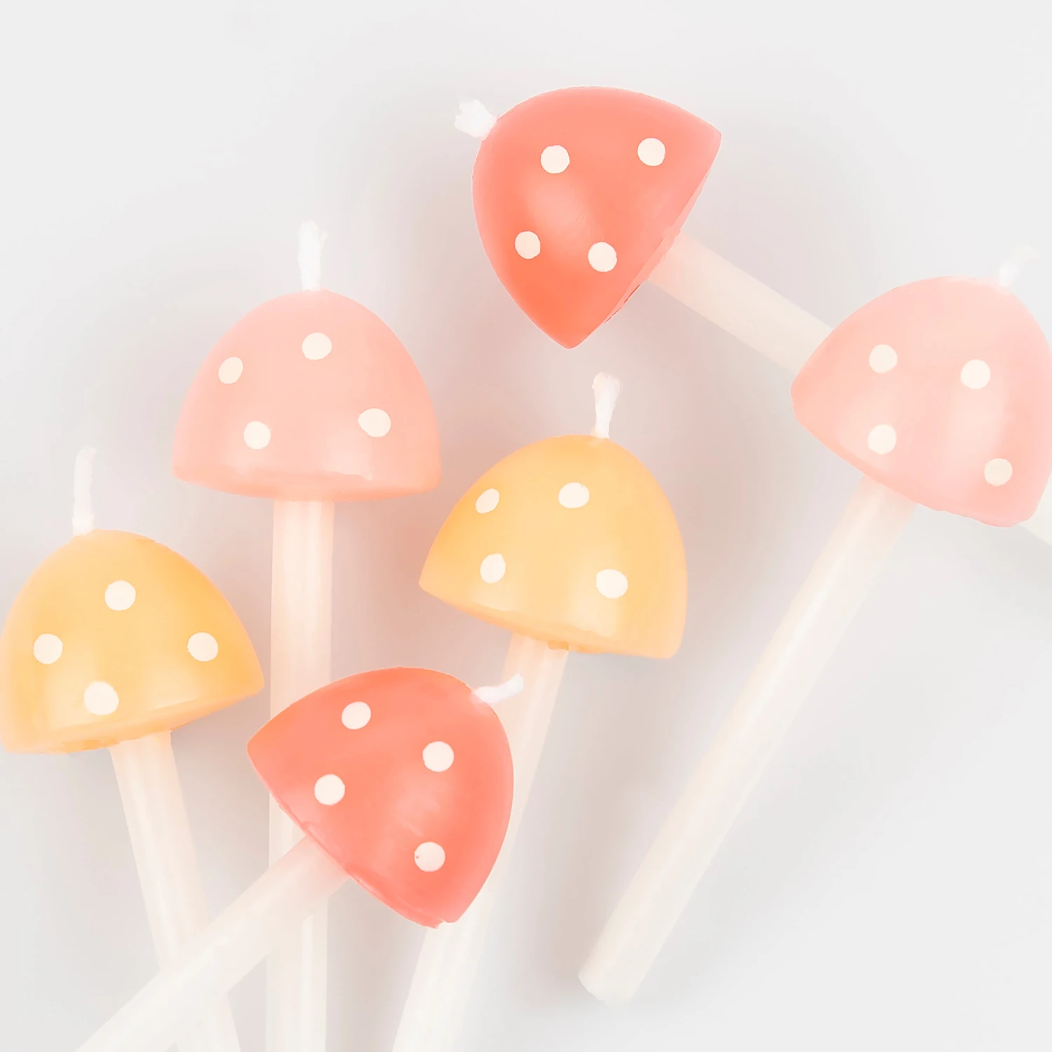 Meri-Meri Mushroom Birthday Candles (x 6) 4 Meri-Meri Mushroom Birthday Candles (x 6) - Image 4