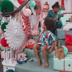 Meri-Meri Christmas Honeycomb Garland -Party Supply Discount Store media e8fd4530 4736 4ce6 8561 bfecf24c0af5